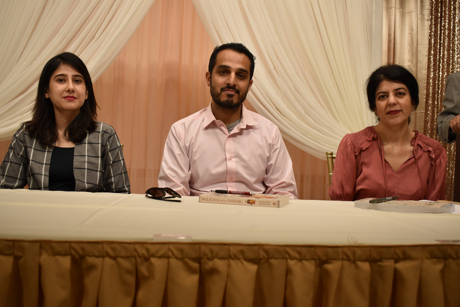 Anam-Haroon-Books (30) Anam-Haroon-Books (30)