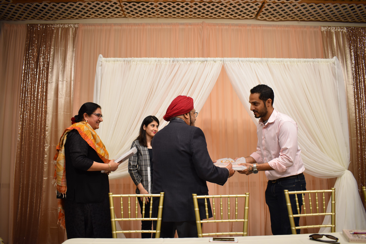 Anam-Haroon-Books (41) Anam-Haroon-Books (41)